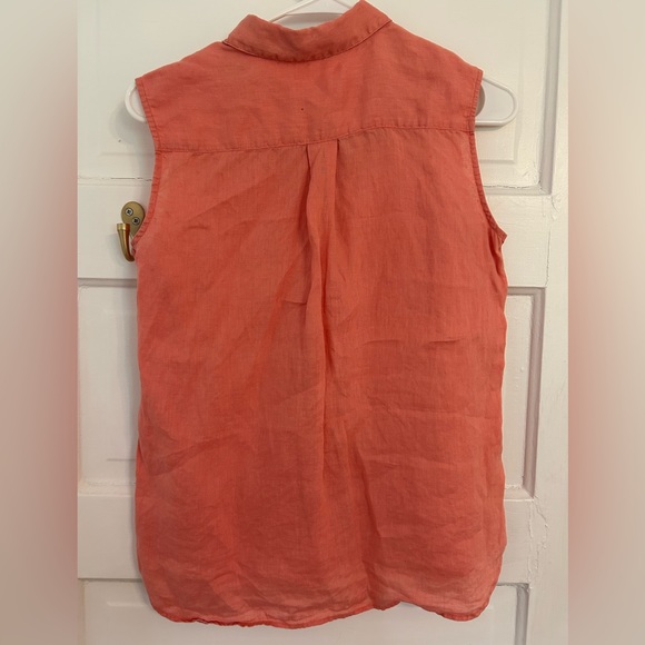 Uniqlo coral top | size small - Picture 2 of 3